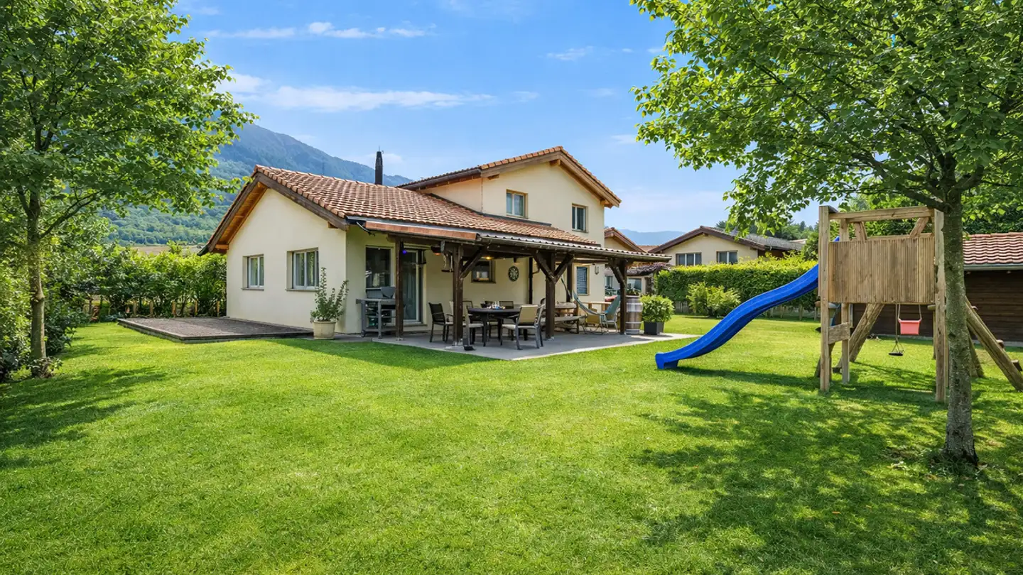 Single house for sale - 1926 Fully