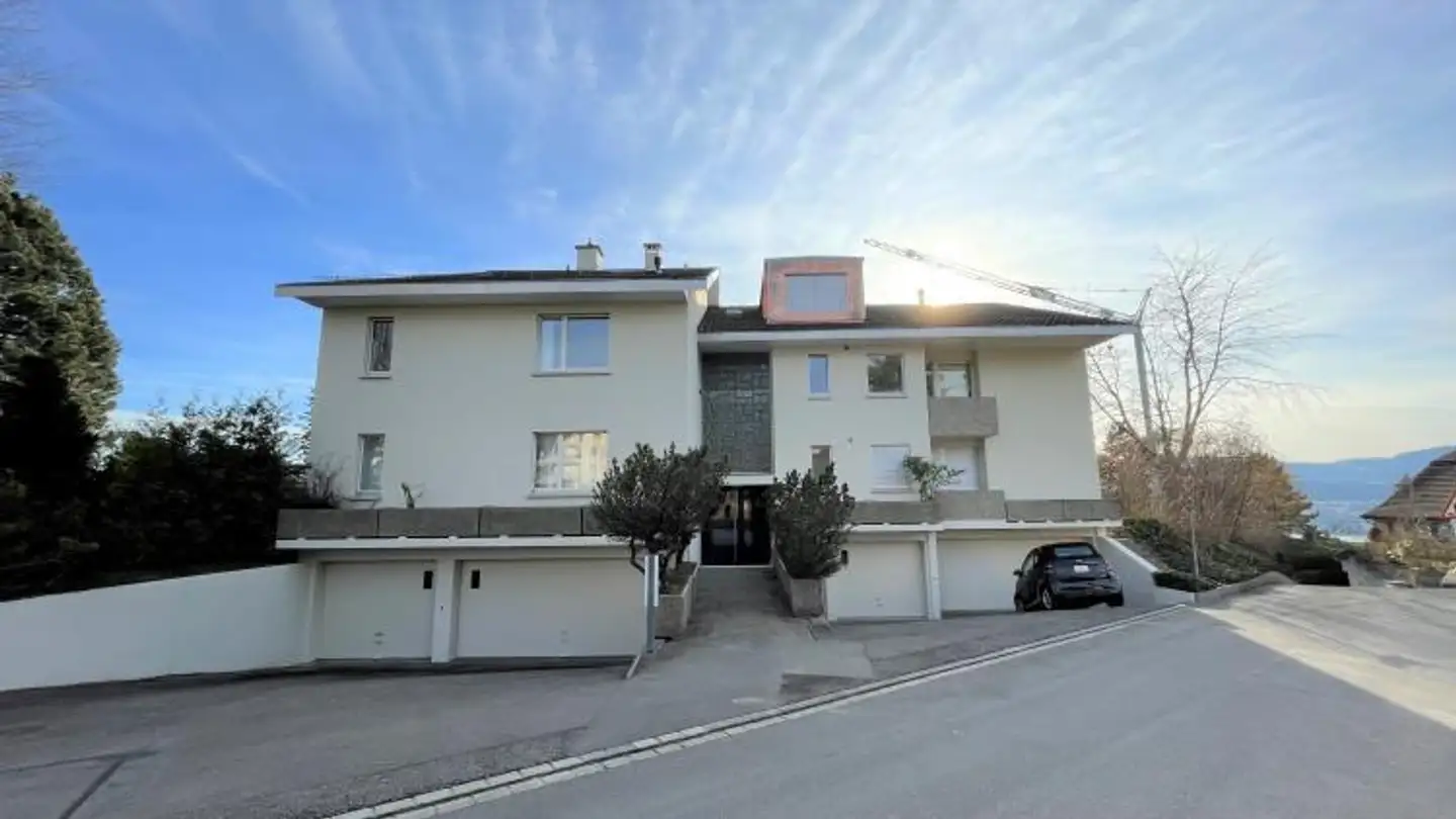Appartement à louer - Alte Bergstrasse 92, 8704 Herrliberg