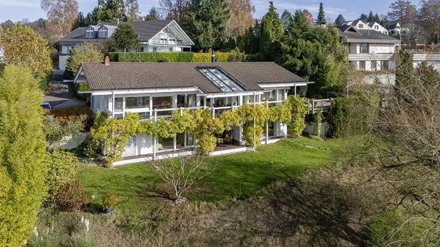 Einfamilienhaus mieten - 8126 Zumikon