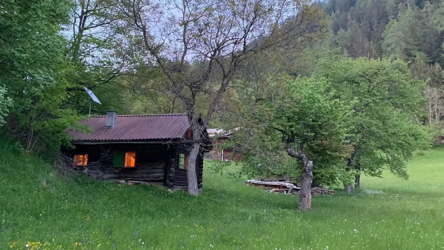 Chalet kaufen - Tuals, 7404 Feldis/Veulden