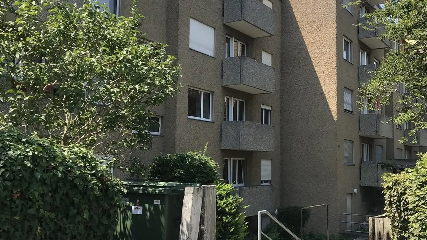 Outdoor parking space for rent - Unterweg 77, 8180 Bülach