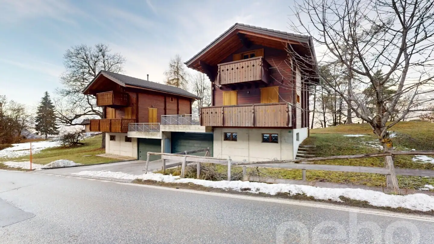 Row house for sale - 3966 Chalais