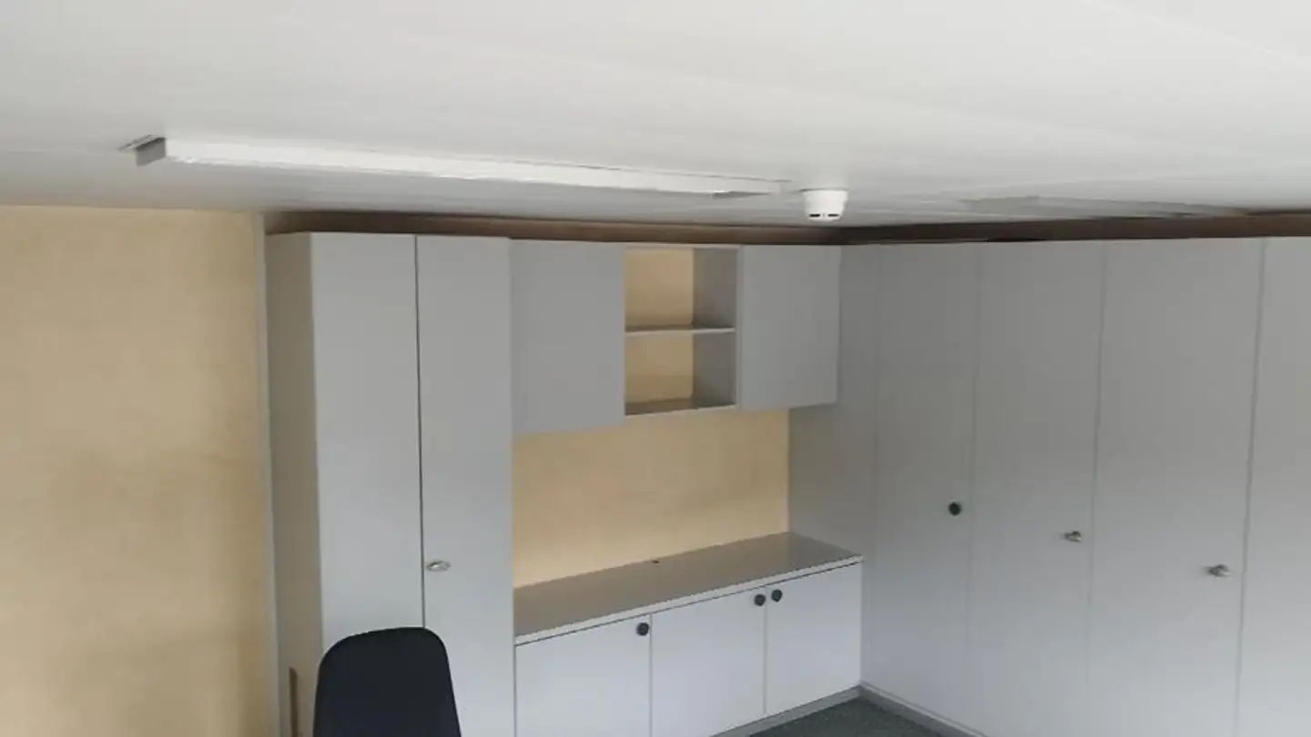 Bureau à louer - Rue De La Jambe-Ducommun 15, 2400 Le Locle - Photo 4