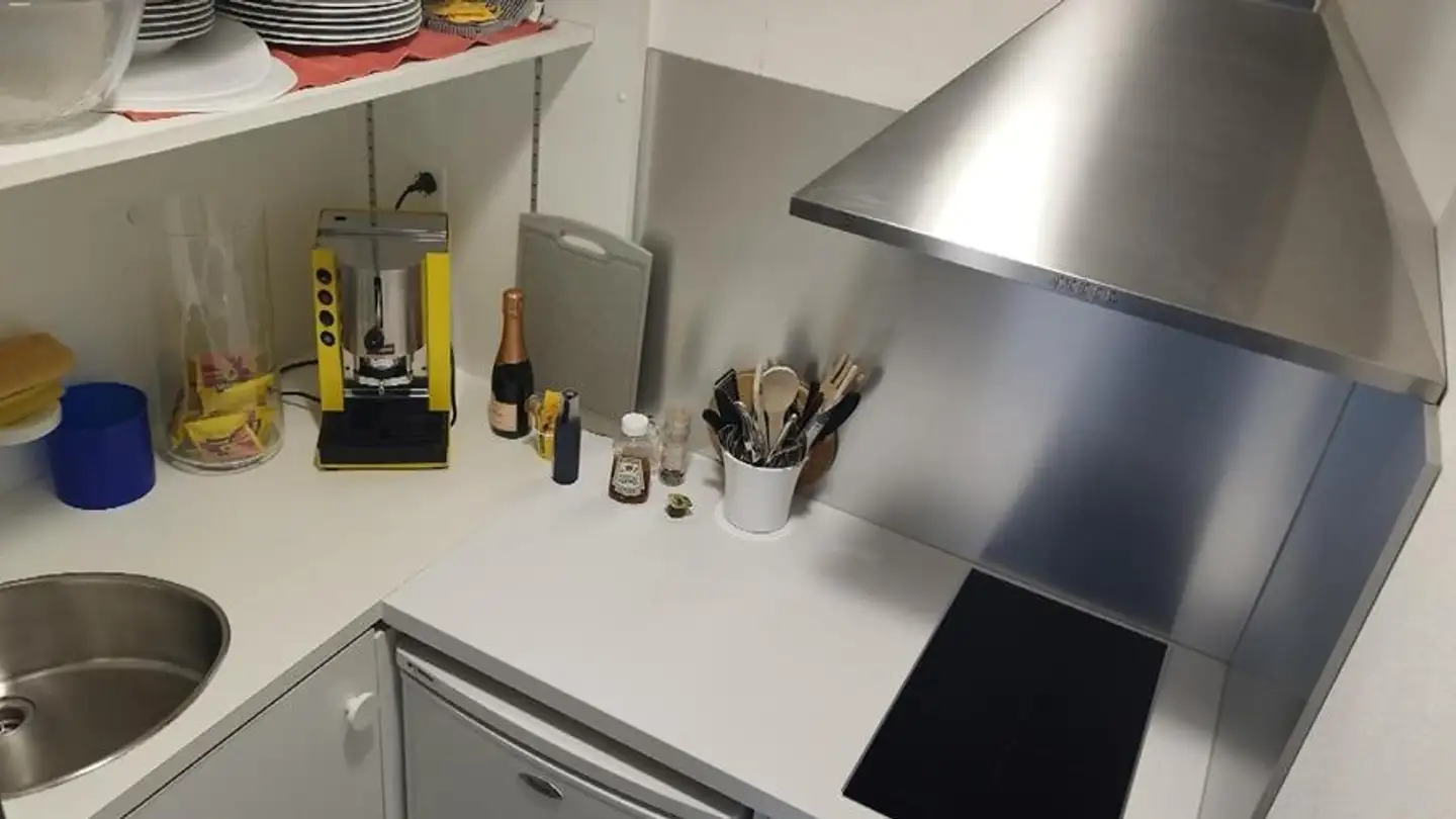 Bureau à louer - Rue De La Jambe-Ducommun 15, 2400 Le Locle - Photo 3