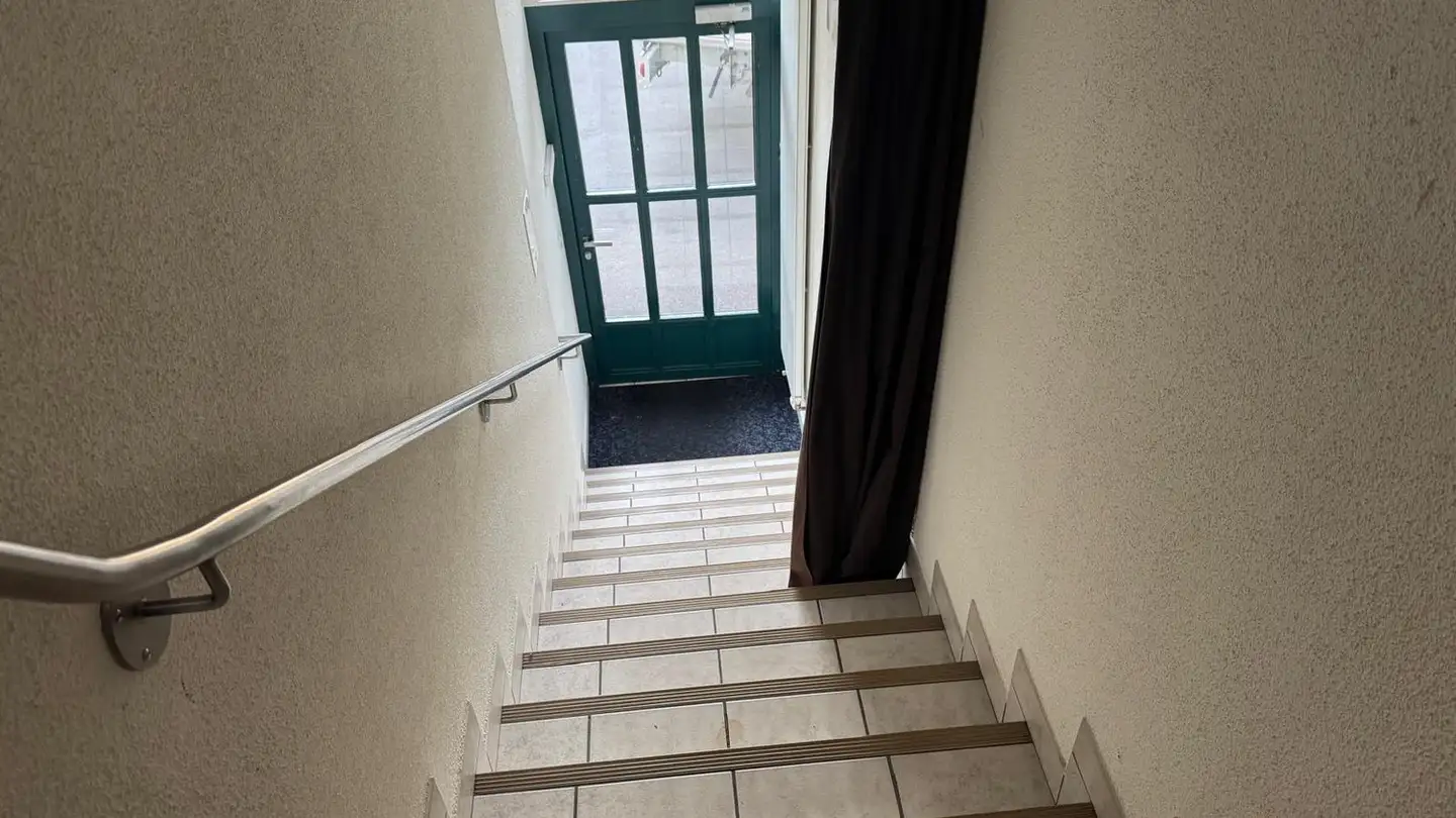 Stanza singola in affitto - Badenerstrasse 4, 8104 Weiningen ZH - Photo 2