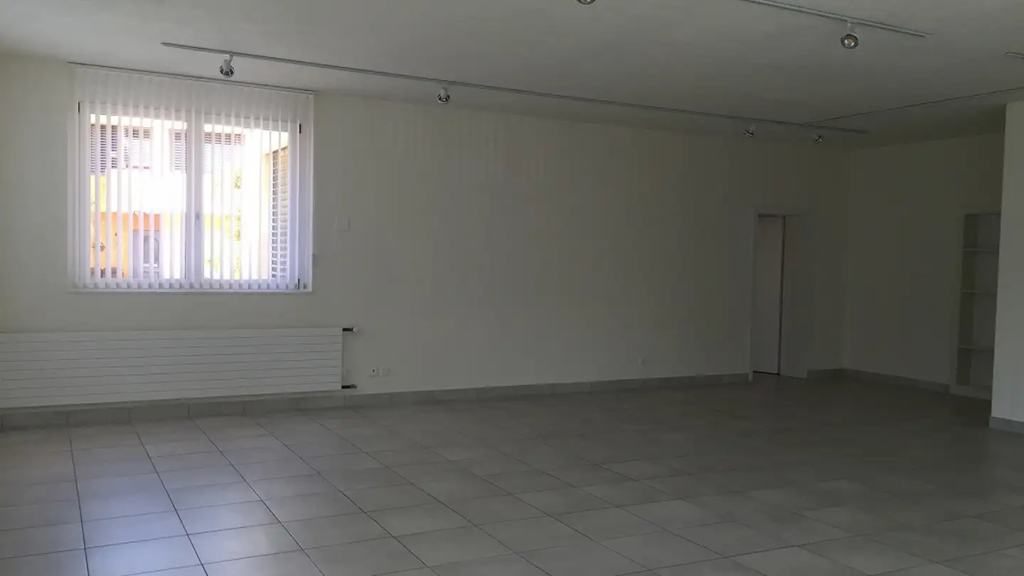 Commercial for rent - Stockbergstrasse 7, 8856 Tuggen