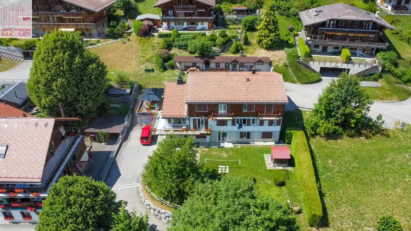 Residential building for sale - 1660 Château-d'Oex