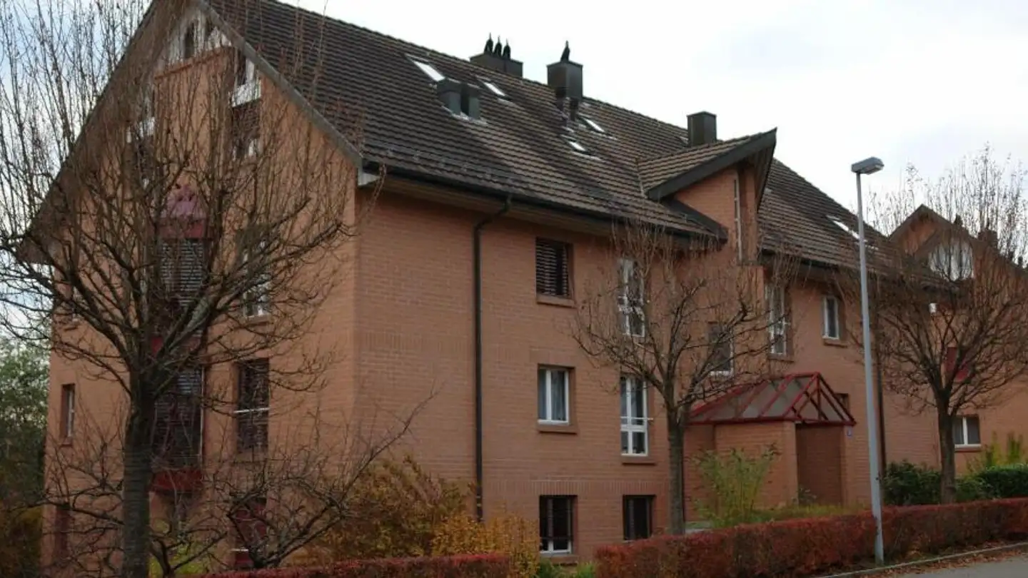 Place de parking extérieure à louer - Stadlerstrasse 26, 8472 Seuzach