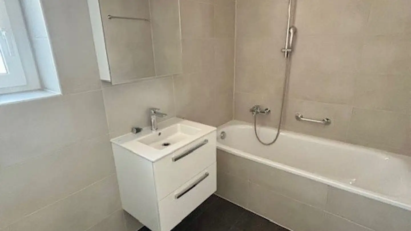 Appartamento in affitto - Chemin De La Vesenaye, 1896 Vouvry - Photo 4