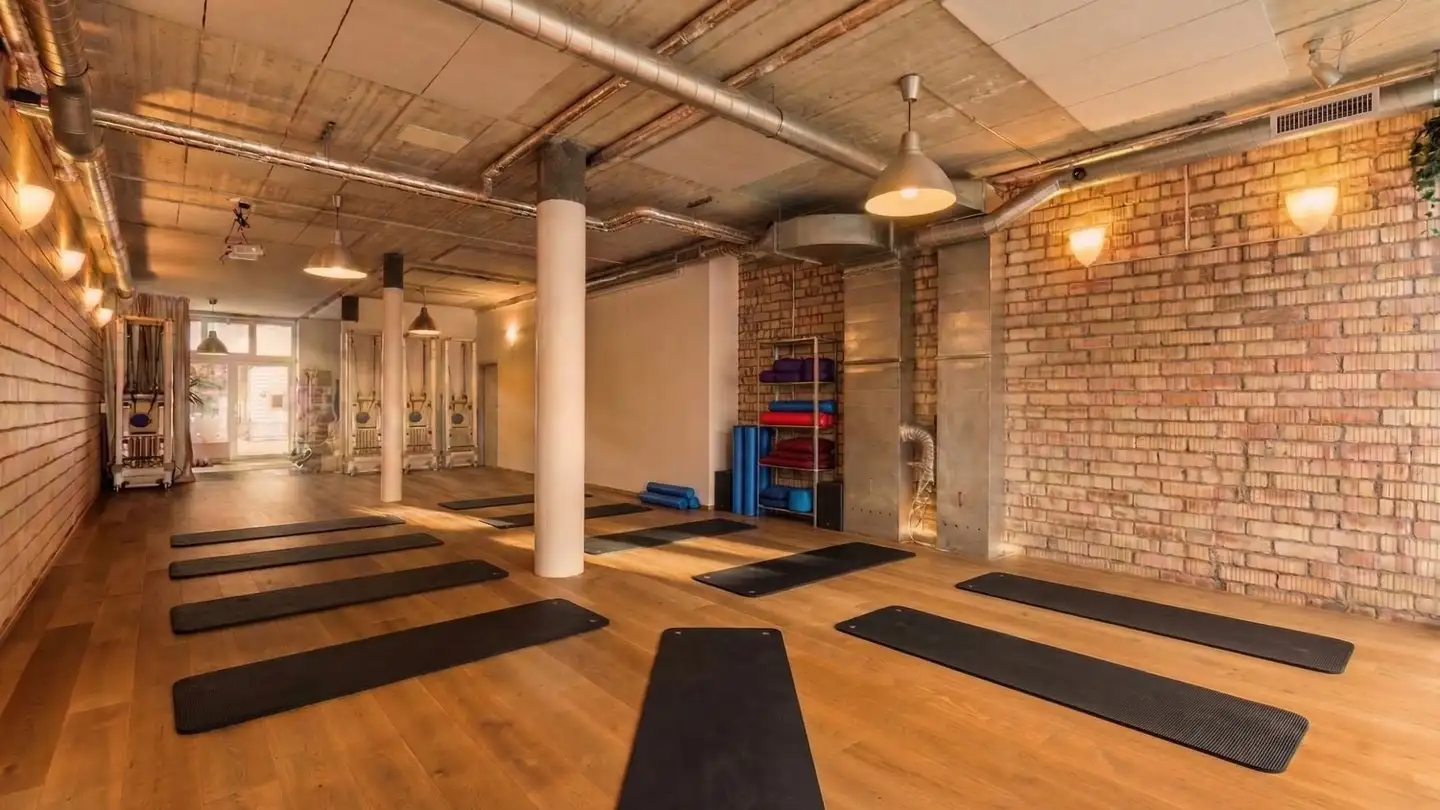 Commercial à louer - Hardturmstrasse 124, 8005 Zürich