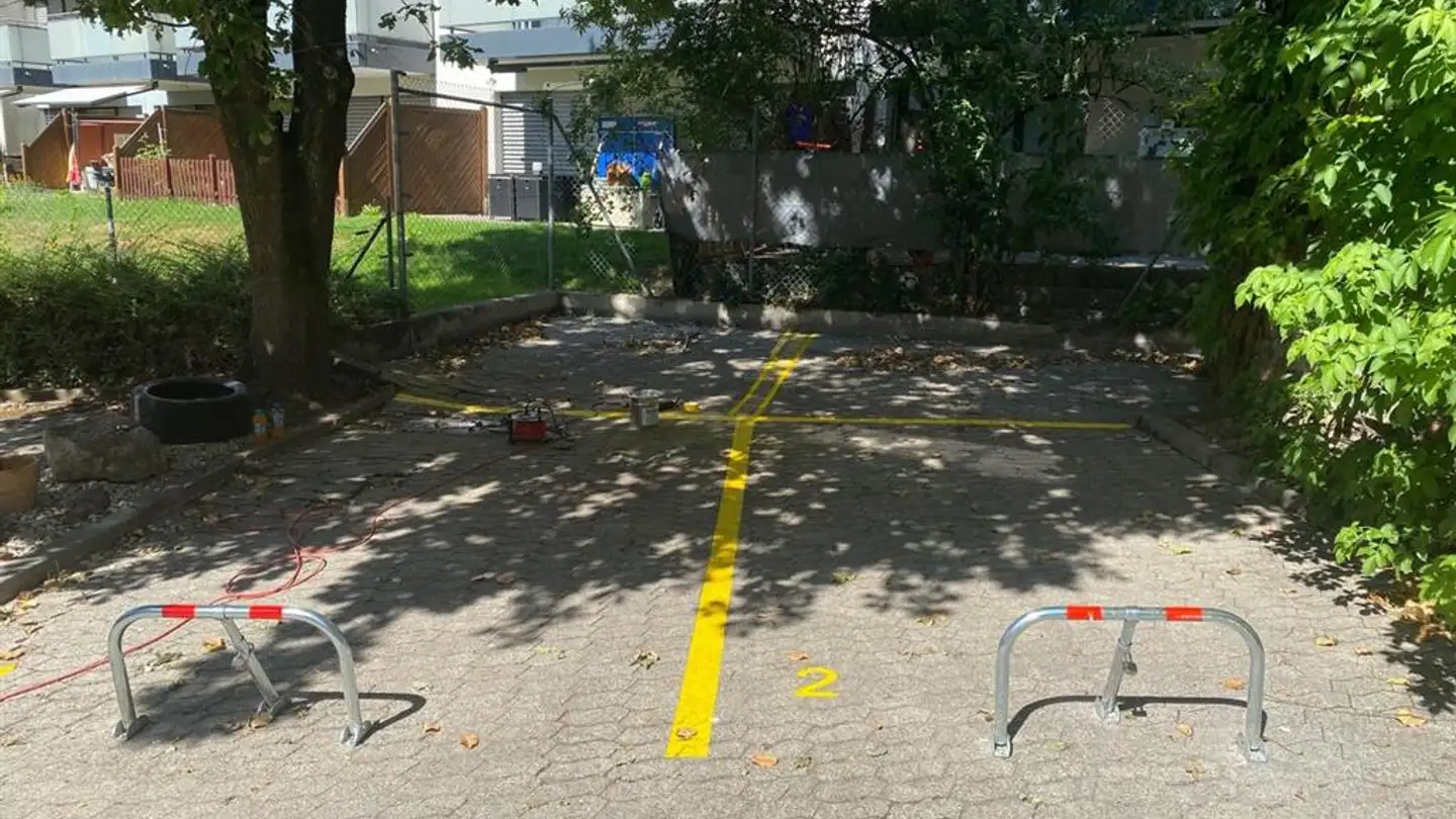 Place de parking extérieure à louer - Rue De Lausanne, 1020 Renens VD - Photo 2