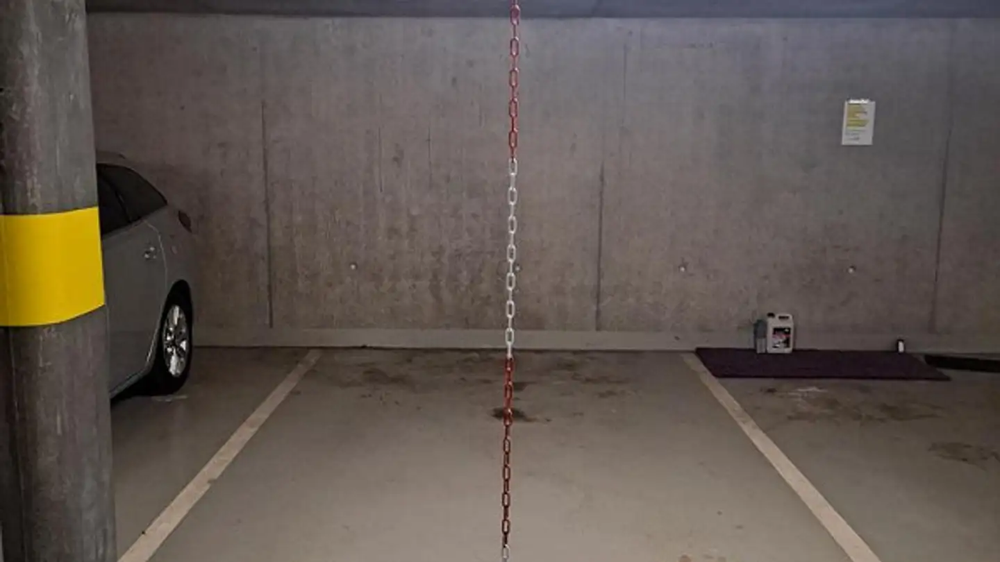 Place de parking souterraine à louer - Route De Chailly, 1814 La Tour-de-Peilz - Photo 4