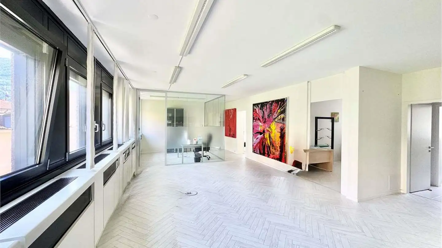 Office space for rent - Via Cantonale 3, 6900 Lugano