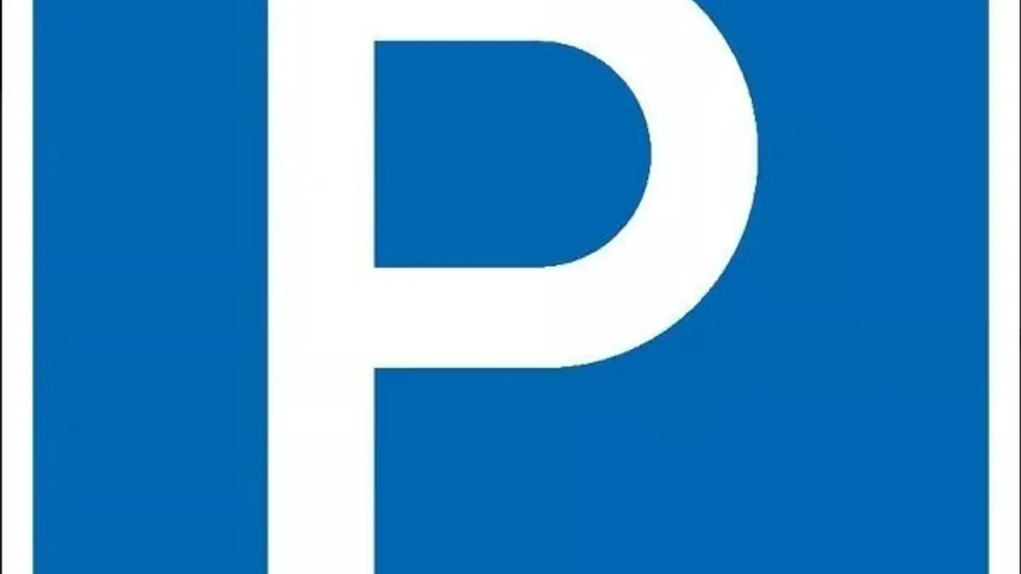 Place de parking souterraine à louer - Seestrasse 292, 8810 Horgen
