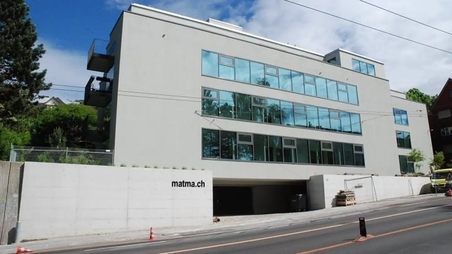 Überdachter Motorradparkplatz mieten - Bucheggstrasse 21, 8037 Zürich