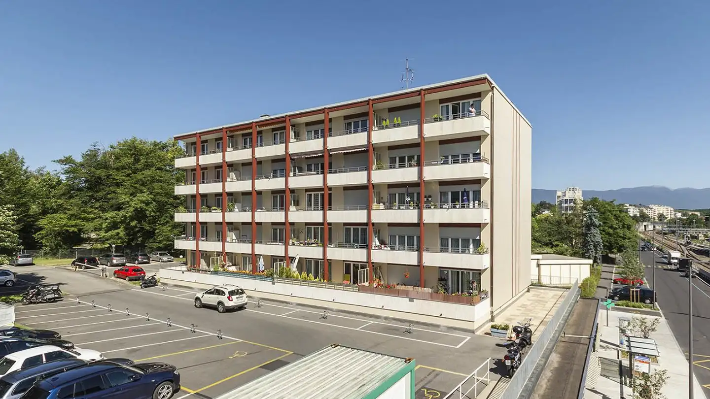 Parcheggio esterno in affitto - Avenue Adrien- Lachenal 5, 1290 Versoix