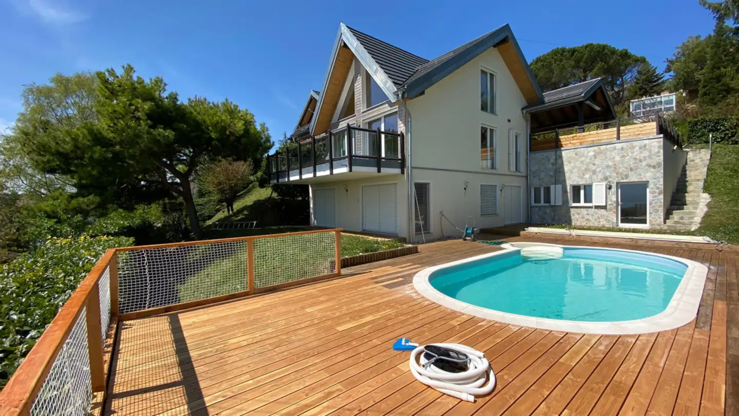 Villa for rent - 1169 Yens