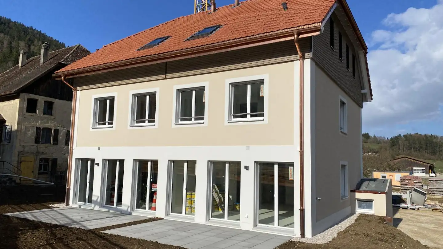 Casa bifamiliare in vendita - Route De Couvet, 2113 Boveresse