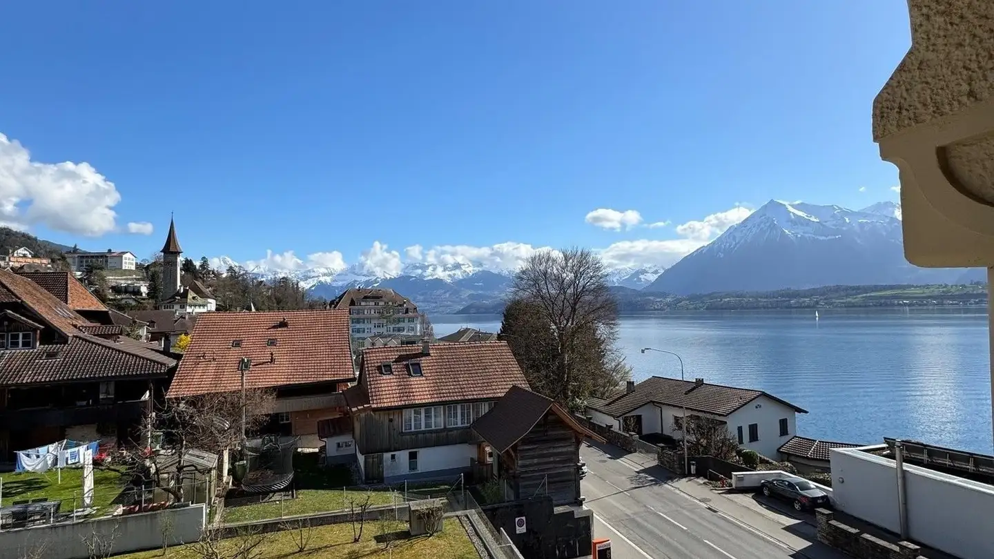 Wohnung mieten - Staatsstrasse 16, 3652 Hilterfingen - Foto 2