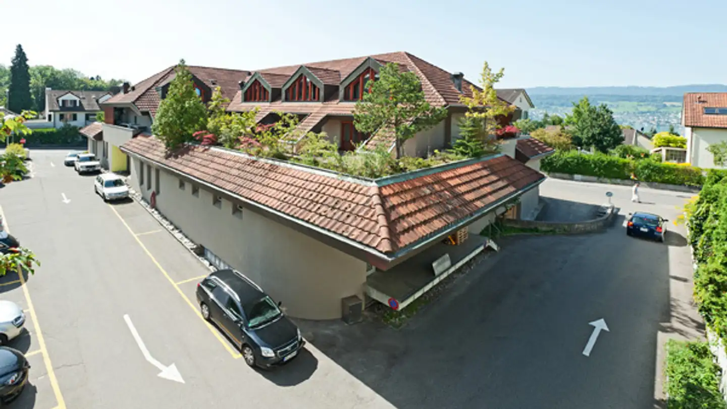 Parkplatz im Freien mieten - Forchstrasse 45, 8704 Herrliberg