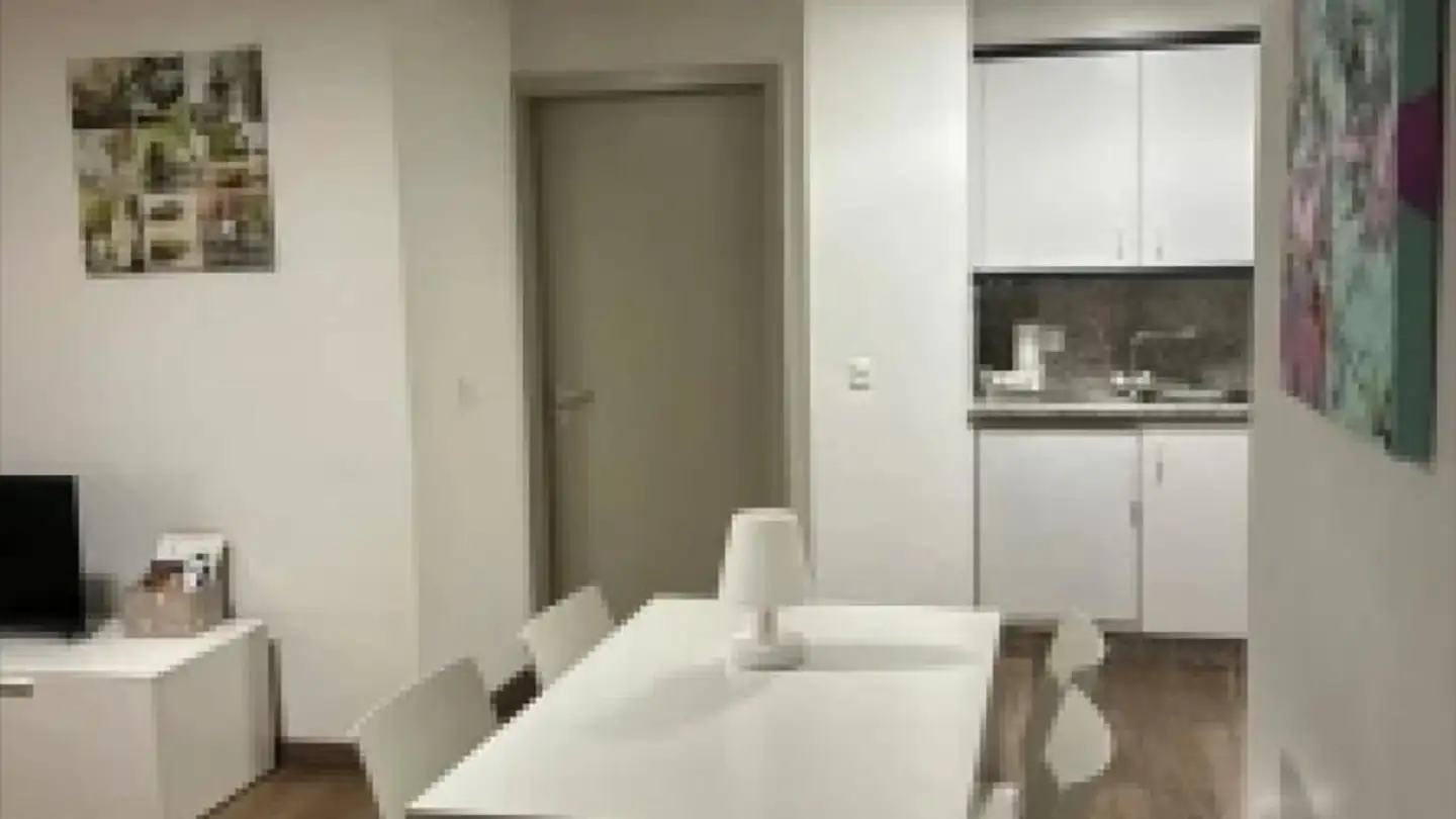 Appartamento ammobiliato in affitto - Passage Marval 1, 2000 Neuchâtel - Photo 2