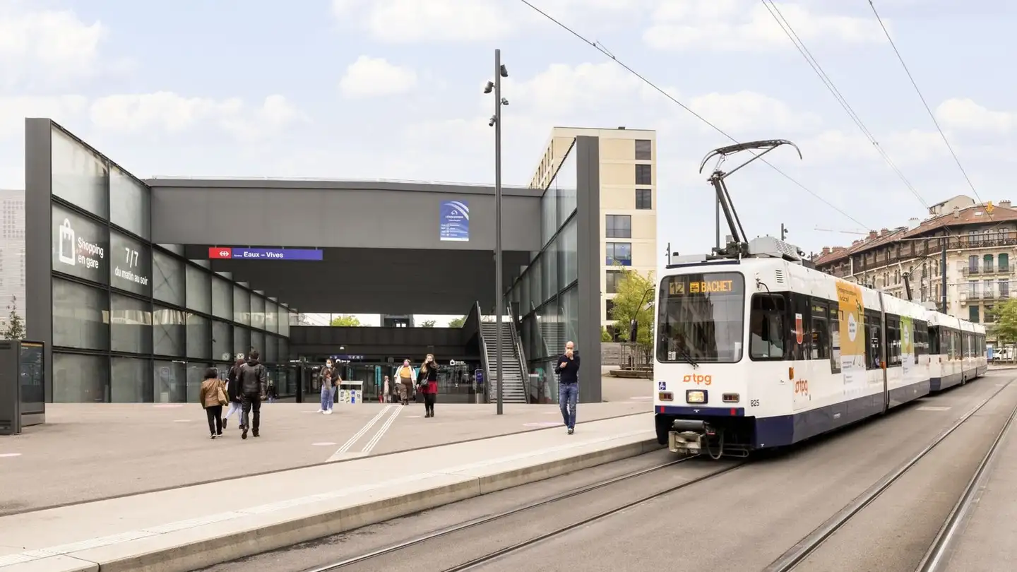 Ristorante in affitto - Avenue De La Gare-Des-Eaux-Vives 5, 1207 Genève - Photo 2