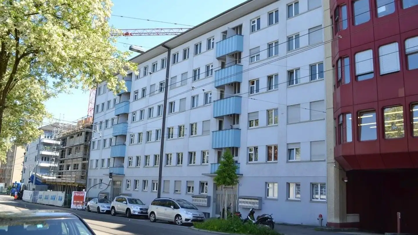 Tiefgaragenstellplatz mieten - Hugostrasse 9, 8050 Zürich