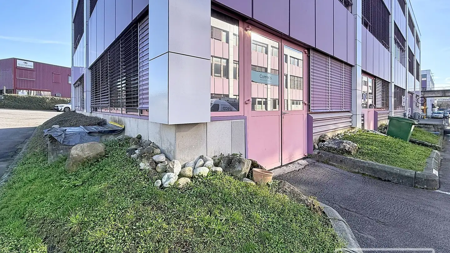 Commercial à louer - Route de Denges 28 G, 1027 Lonay