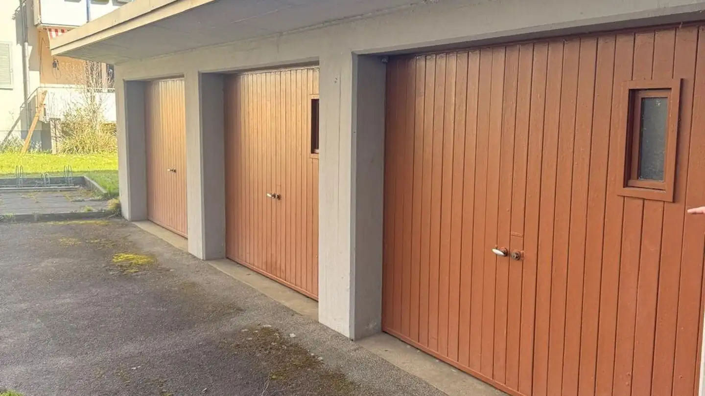 Outdoor parking space for rent - Kalchbühlstrasse 163, 8038 Zürich