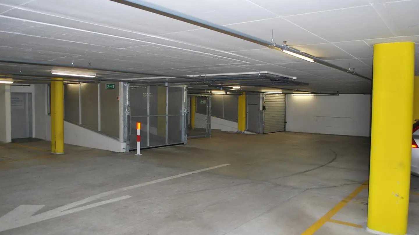 Place de parking souterraine à louer - Rheinstrasse 20, 8200 Schaffhausen - Photo 3