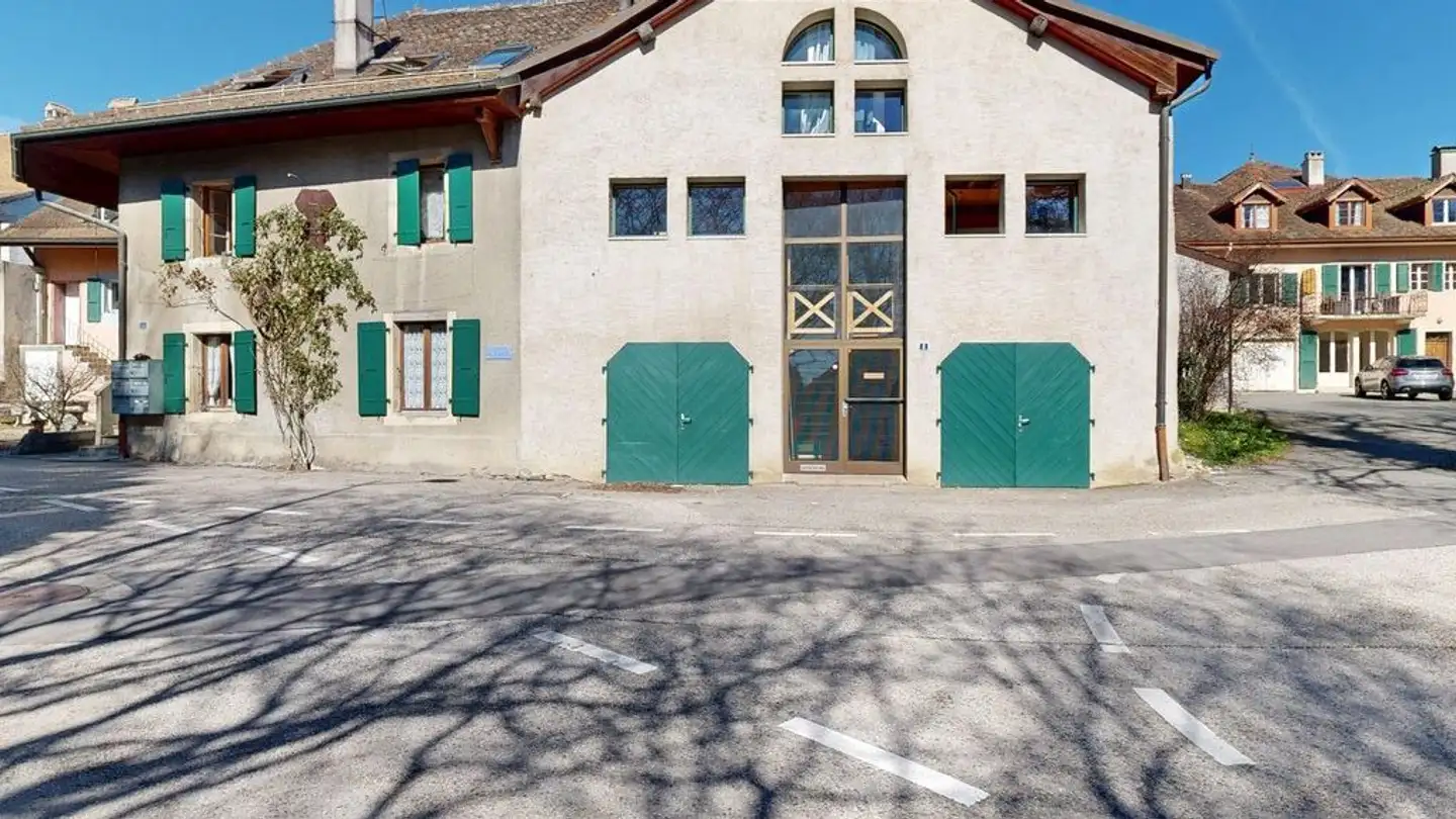 Residential building for sale - 1268 Begnins