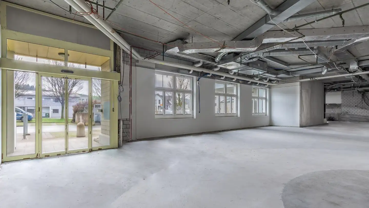 Commercial for rent - Unterdorfstrasse 9, 6033 Buchrain - Photo 2
