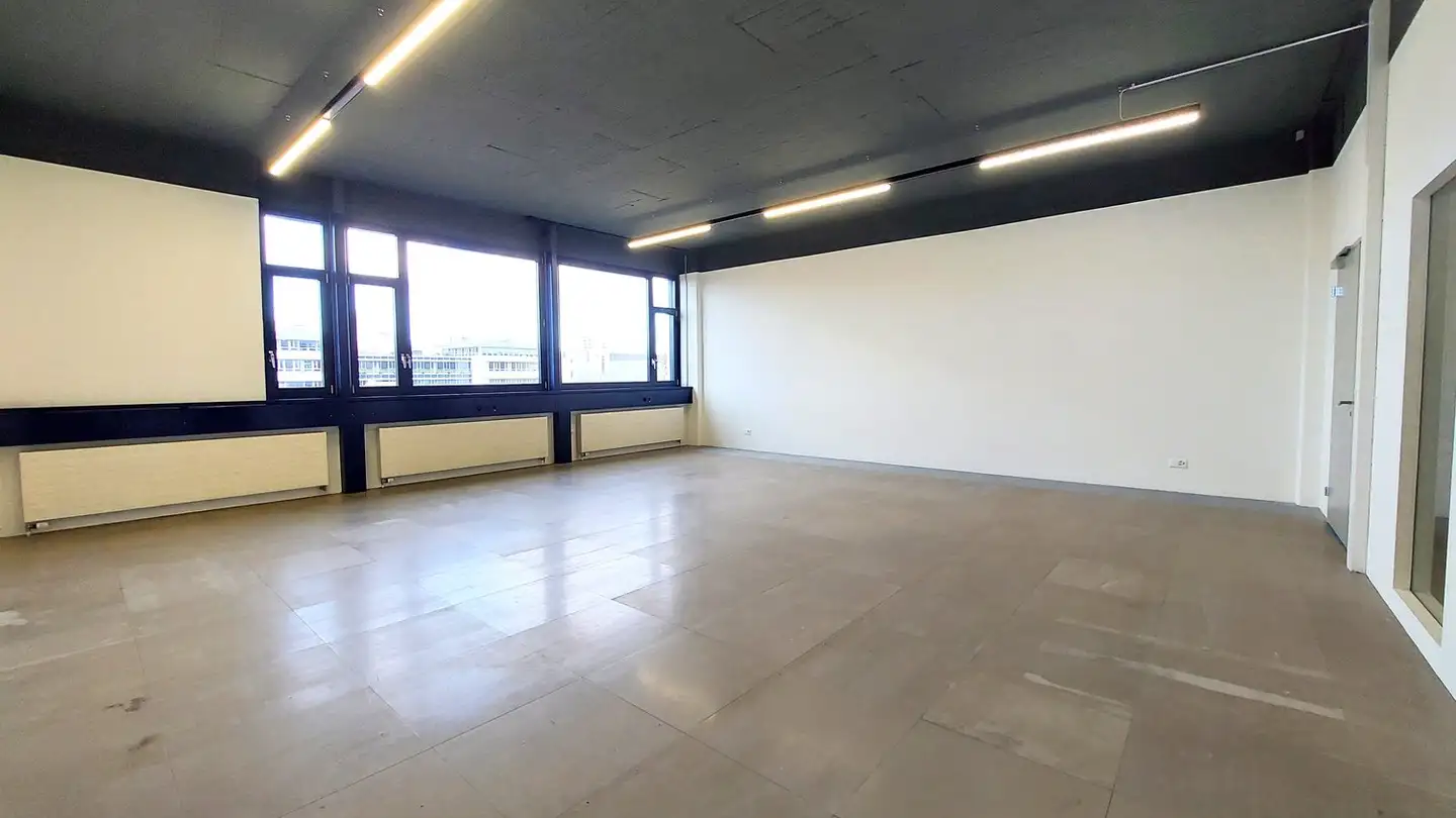 Proprietà industriale in affitto - Freiburgstrasse 453, 3018 Bern - Foto 4