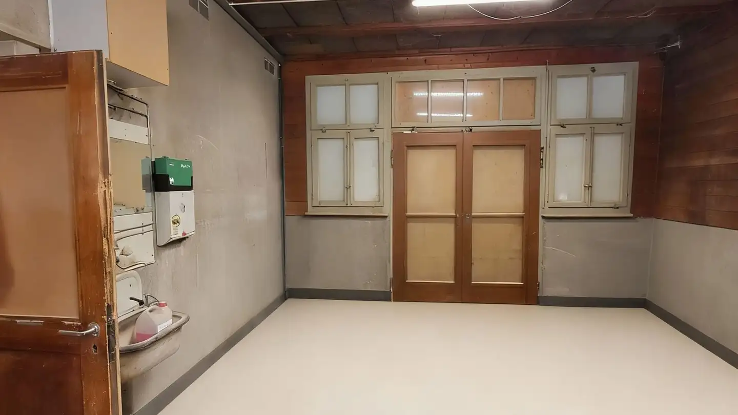 Grande magazzino in affitto - Bahnhofstrasse 45, 8867 Niederurnen - Photo 3