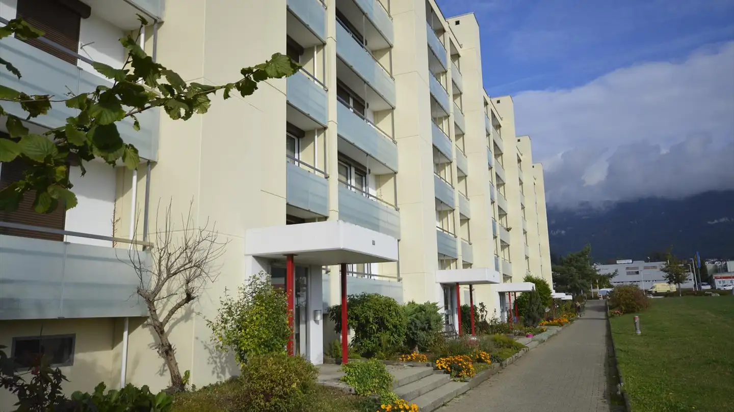 Outdoor parking space for rent - Marktstrasse 13, 4512 Bellach