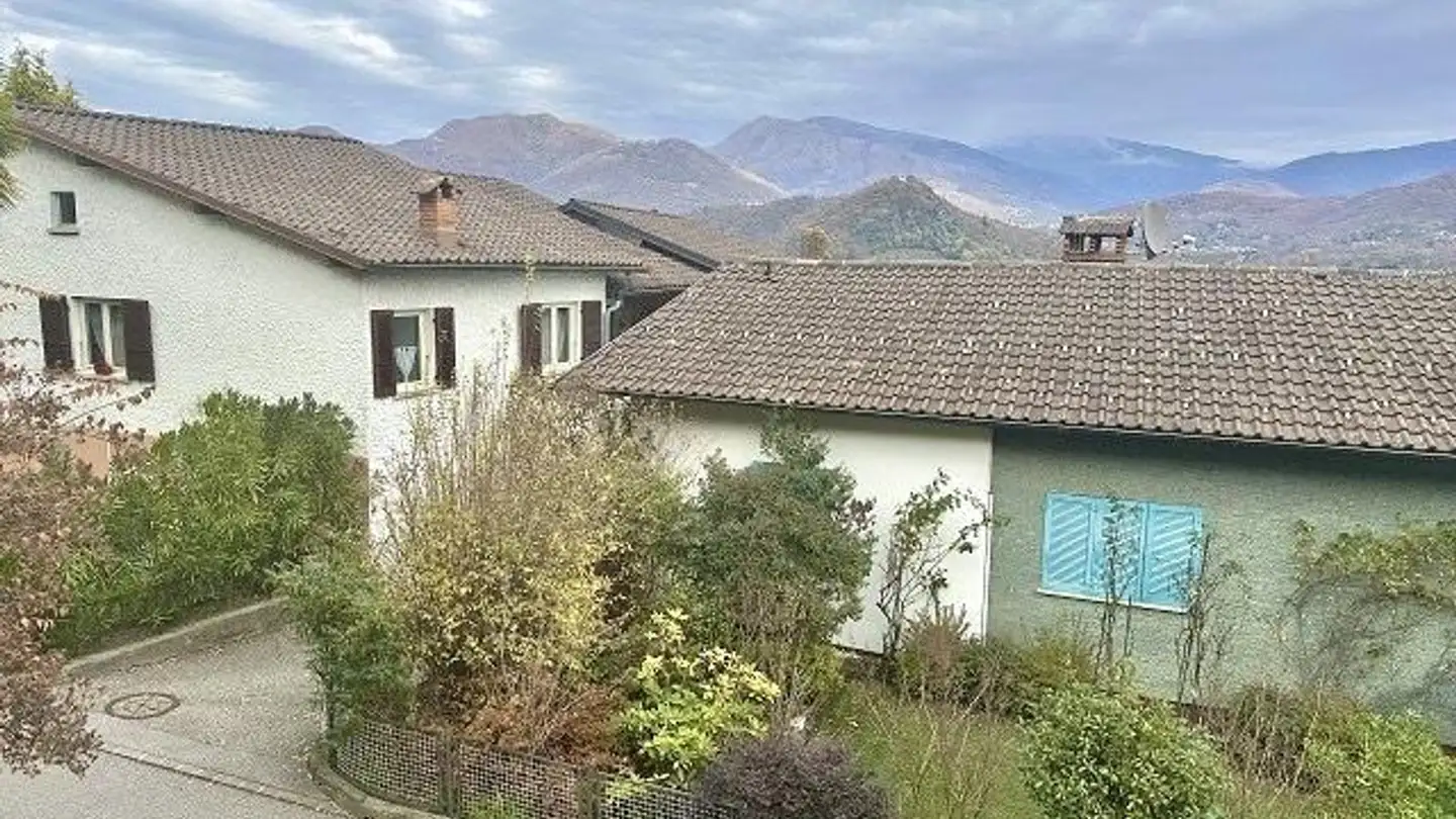 House for sale - 6928 Manno - Photo 2