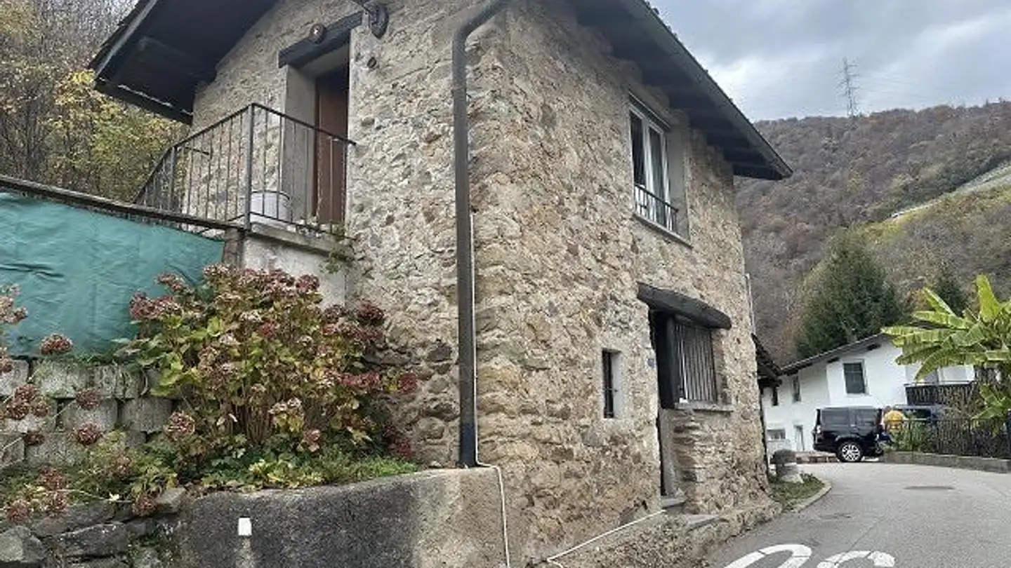 House for sale - 6928 Manno - Photo 4