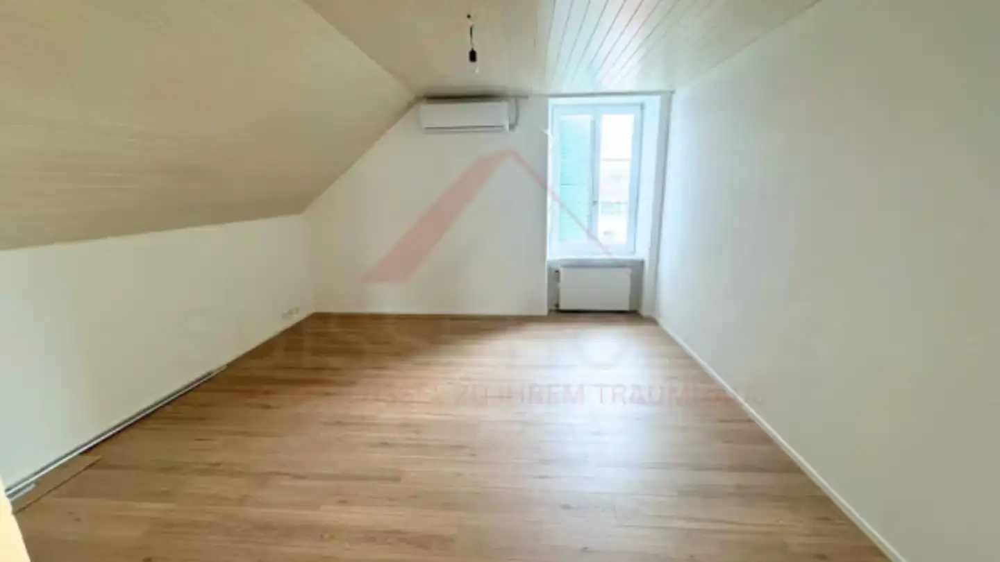 Attic flat for rent - 2545 Selzach - Photo 4