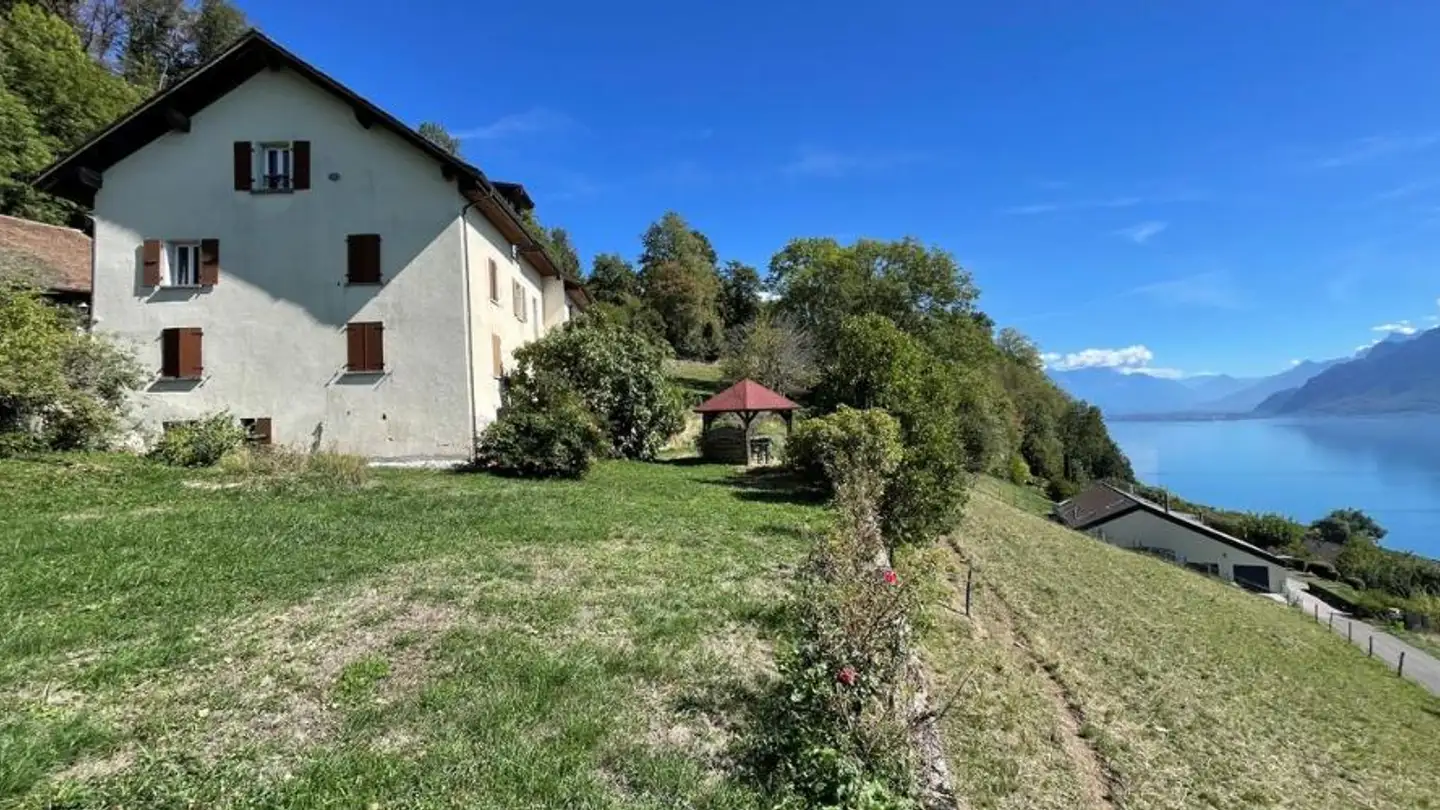 Residential building for sale - 1071 Chexbres