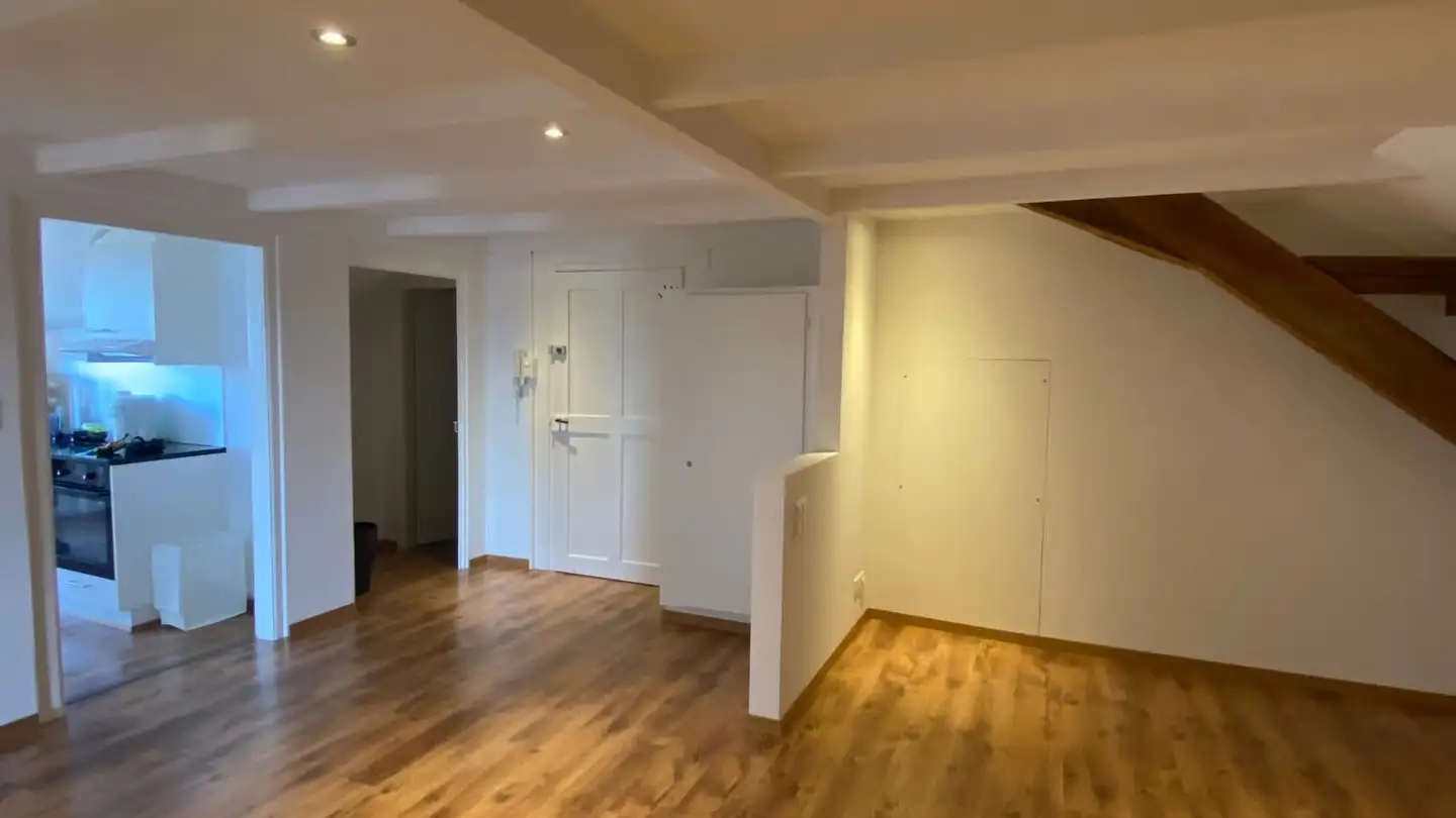 Attic flat for rent - Bahnhofplatz 2, 3210 Kerzers - Photo 2