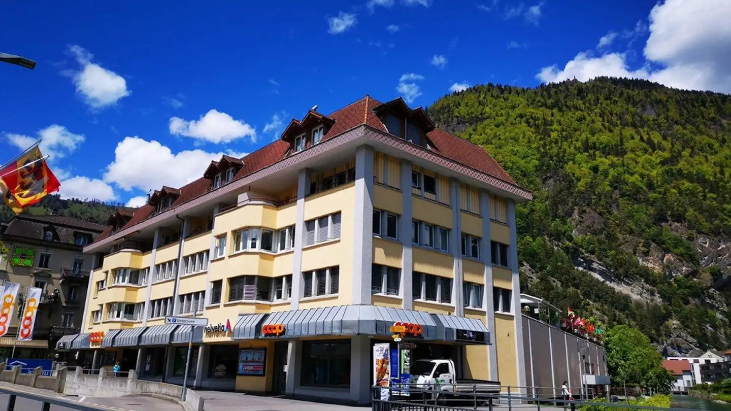 Geschäft mieten - Bahnhofstrasse 35, 3800 Unterseen - Foto 2