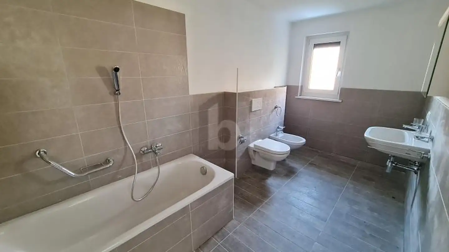 Apartment for rent - 6517 Arbedo - Photo 4