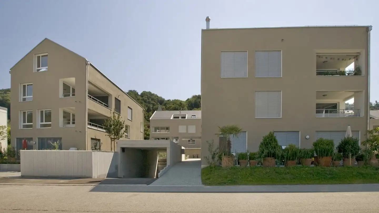 Appartement à louer - Püntenstrasse 8, 8143 Stallikon