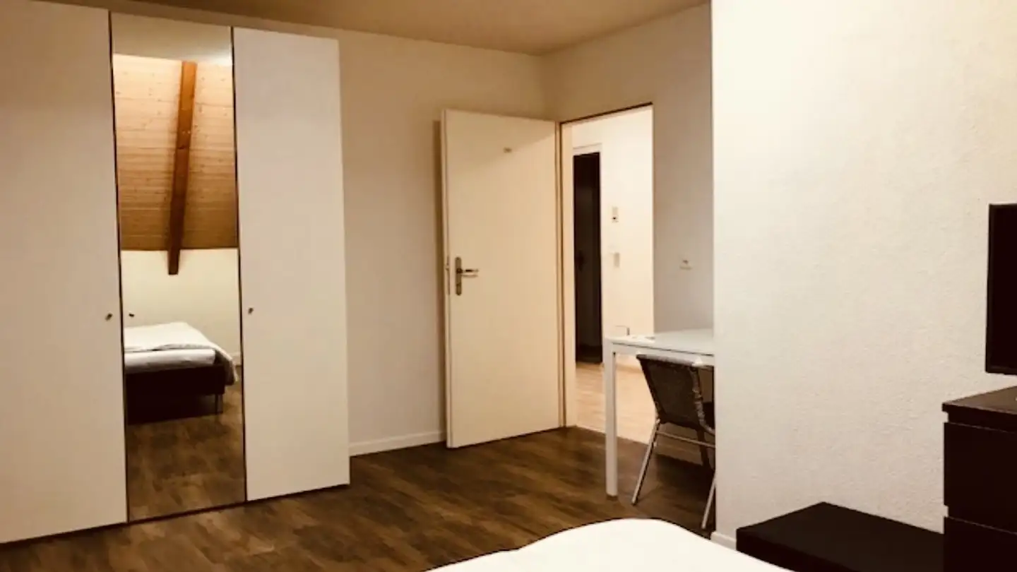 Chambre à louer - Dorfstrasse, 8302 Kloten