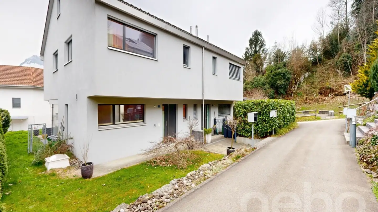 Maison jumelle à vendre - 6443 Morschach