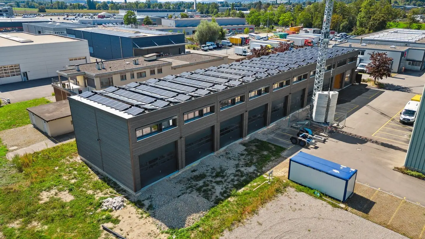 Immeuble mixte à louer - Industriering 5, 3250 Lyss
