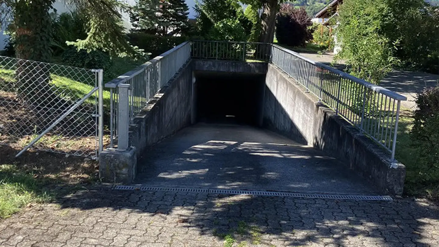 Place de parking souterraine à vendre - Nelkenring 23a, 4416 Bubendorf