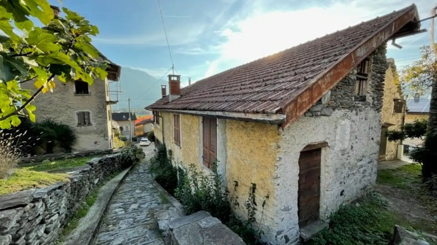 Single house for sale - Vicolo Torretta 4, 6596 Gordola