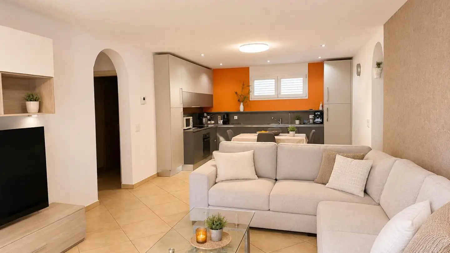 Edificio residenziale in vendita - Via Cantonale 17, 6705 Cresciano - Foto 2