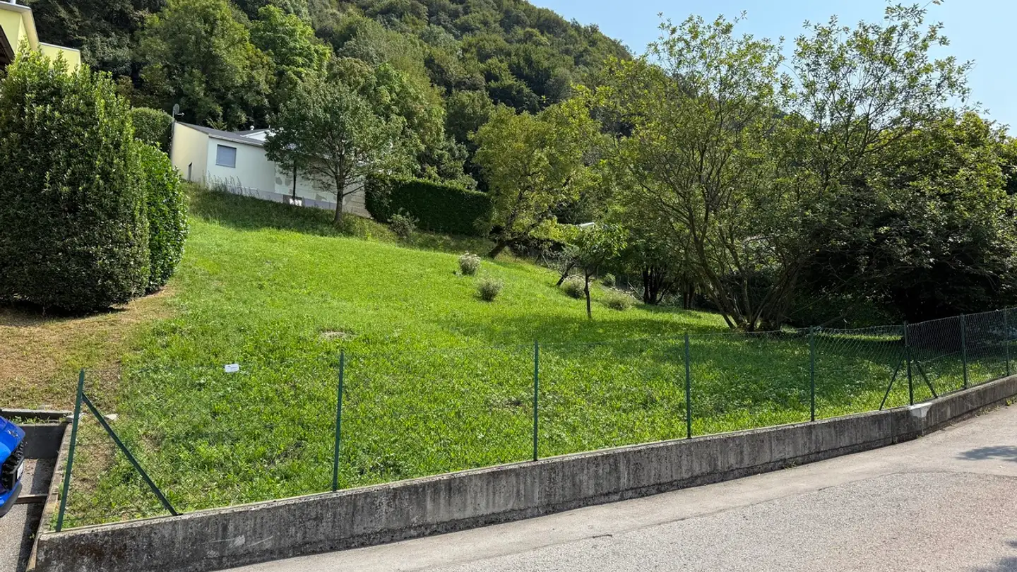 Constructible plot for sale - Via Nevello, 6913 Carabbia